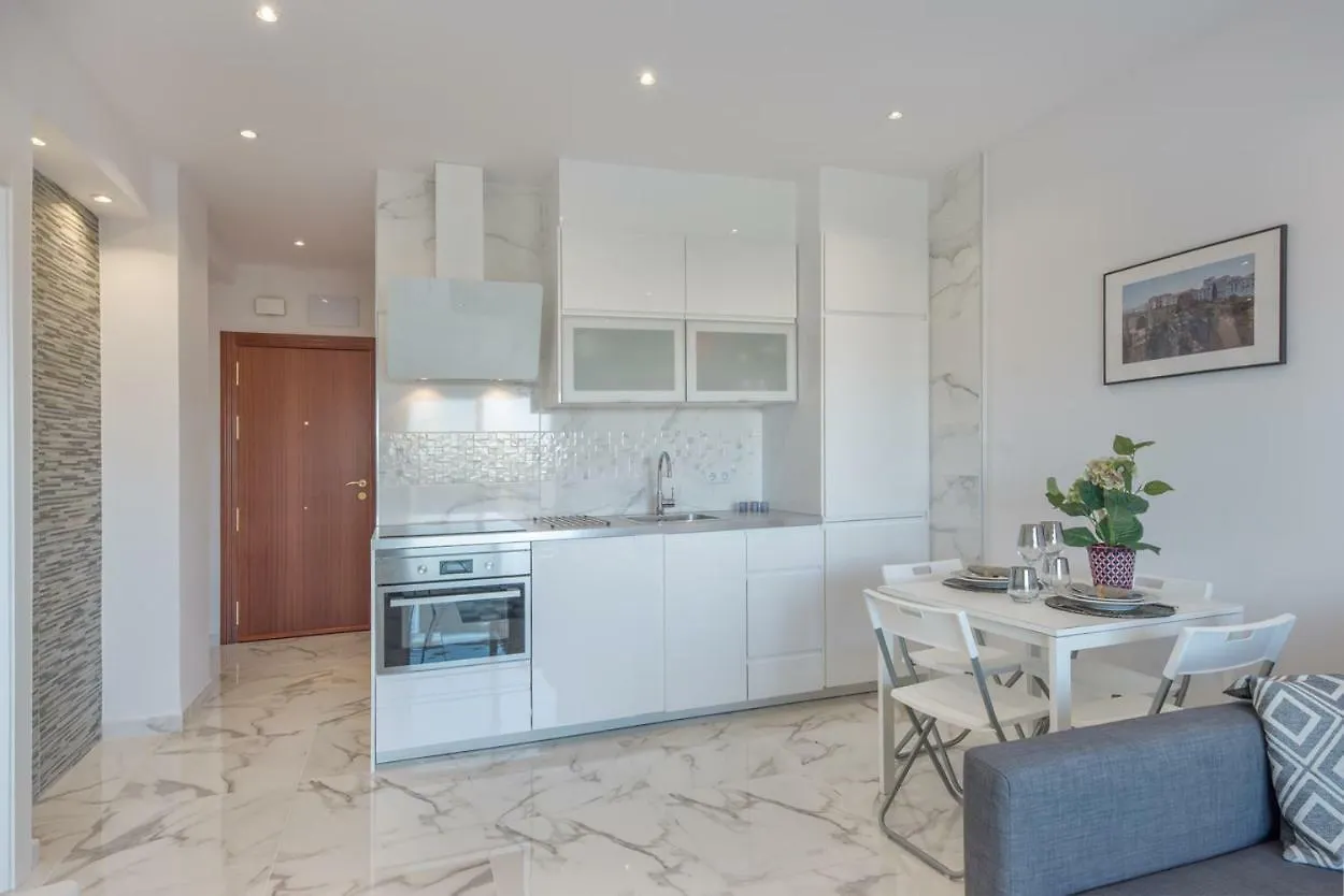 Torre De Andalucia Apartment Marbella